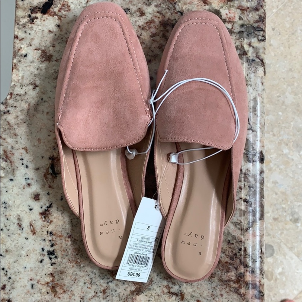 Pink flats